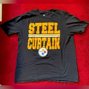 NFL Pittsburgh Steelers brand, Youth Size:XL, Black T-Shirt